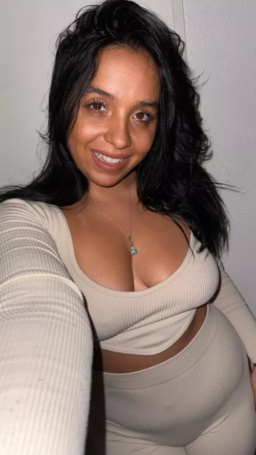 ❤️I'm Galadriel ❤️❤️I love to see how you would want to lick my Butt❤️❤️❤️The first one to send me this emoji ⭐️ on my OF gets 🎁!