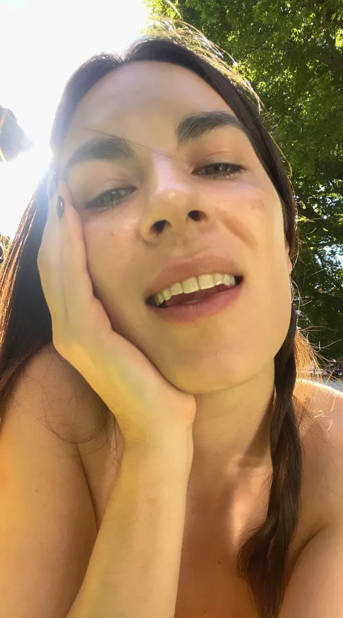 I'm kind, spicy and I can cook