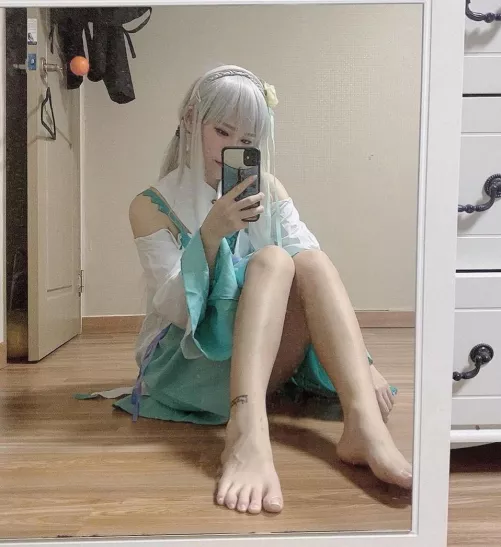 Just a typical mirror selfie. [oc]