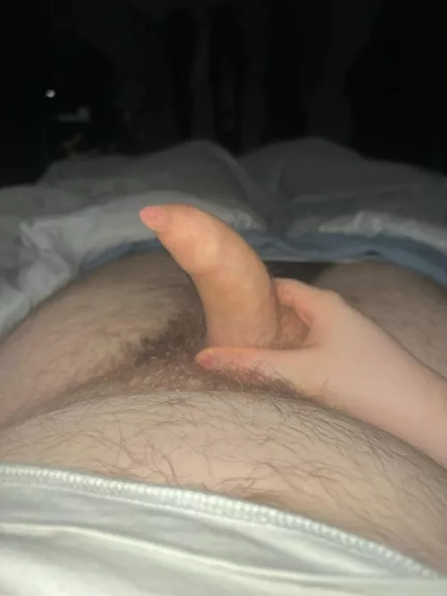 Kik MaluTrevejoJerker So horny need to cum hard asap with a dirty horny bud who’s very vocal