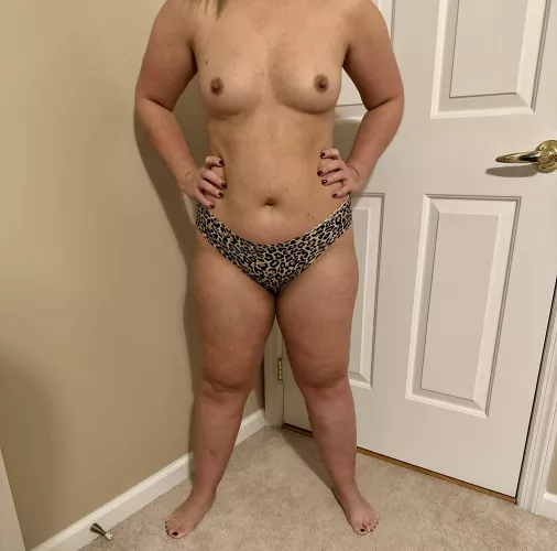 Leopard print always makes me horny 