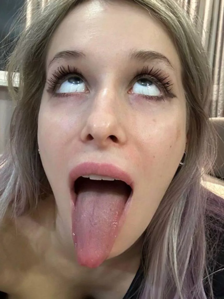 Let me be your fuck toy