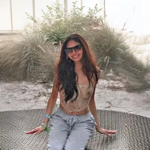 Looks better braless