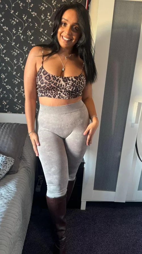 Married but I am too fuckable to be wife of one man only, am not I?