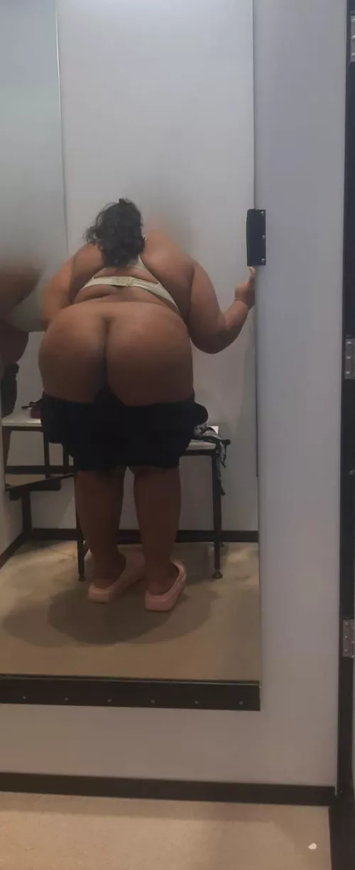 Mirror reflection in decathlon 🪞 ready for mmmmfff . Blr