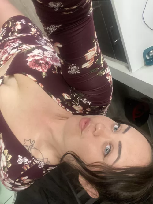 Mommy is not going to wear panties under this dress 