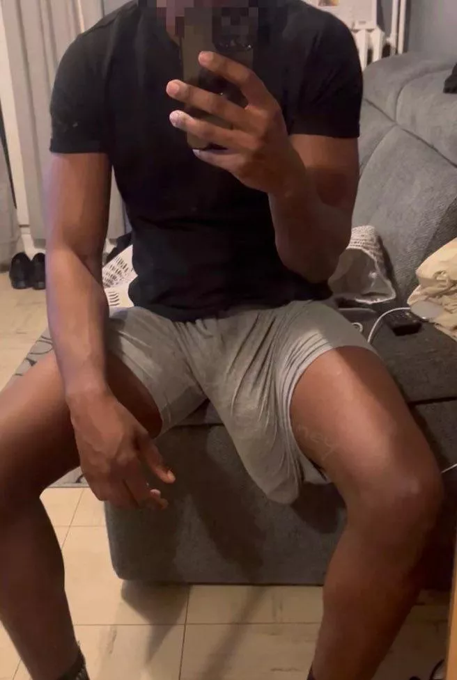 Morning WOOD 12 inch BBC on soft ♠️🐂🍆💪🏿