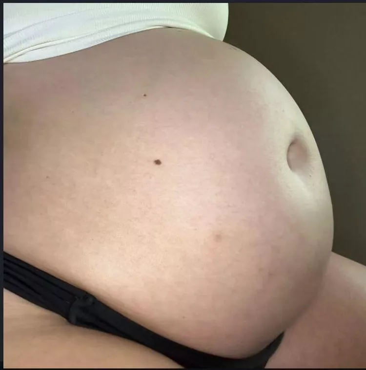 My belly hurts daddy can you touch it and make me horny 