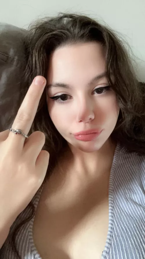 My middle finger is longer than your embarrassing shrimp 😂