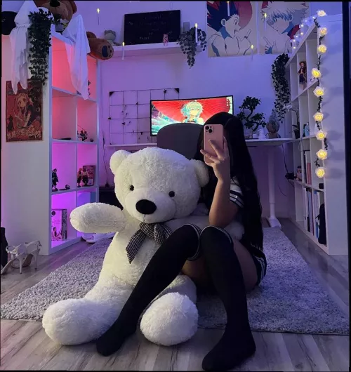 my next cuddle target shall be you >:3