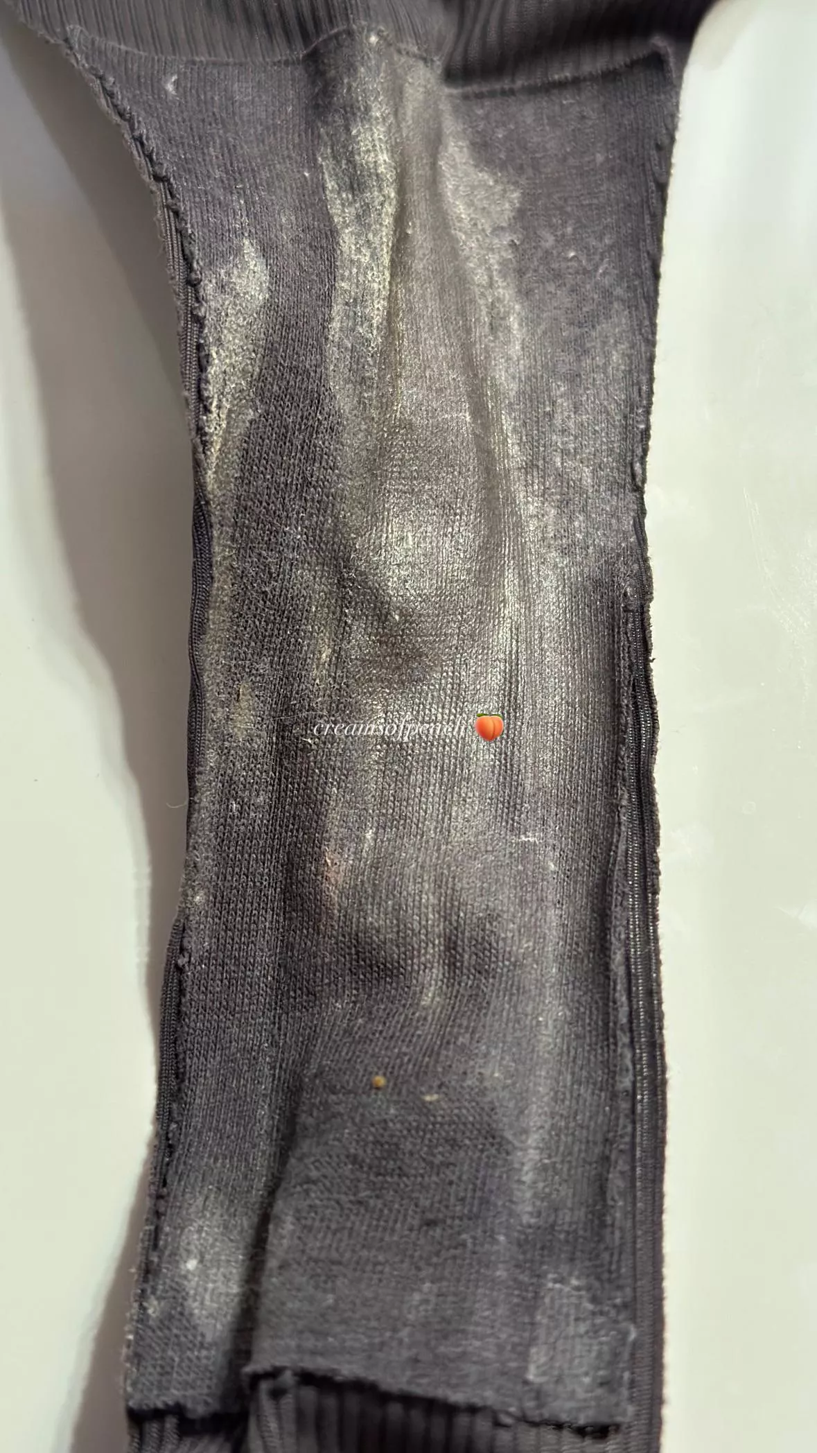 My panties dry super stiff after I’ve soaked them in my cream. Perhaps this thong can get you just as stiff 😘