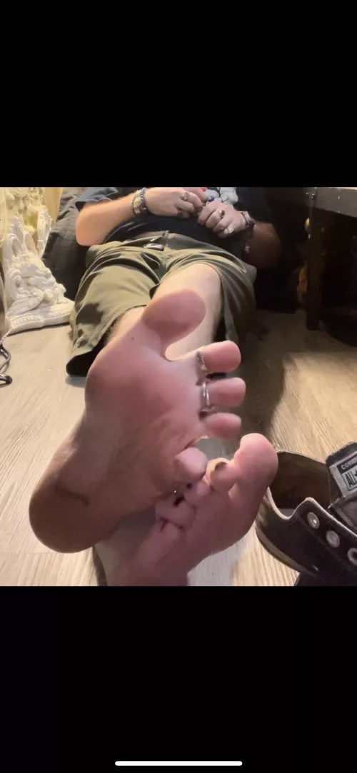 My Smelly Converse Feet