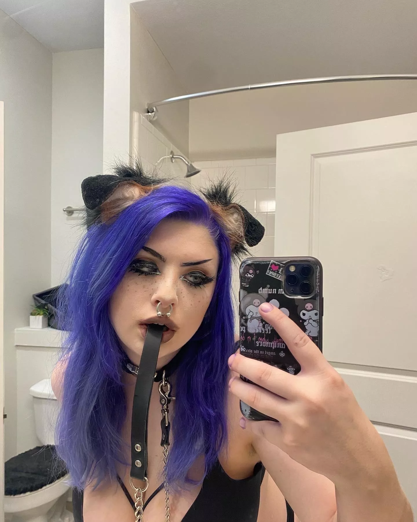 Naughty little pet 😍