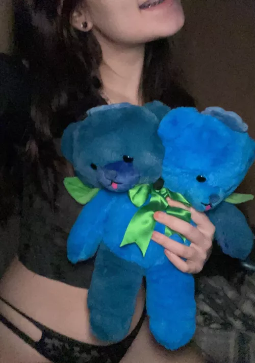 new on here and just got a new plushie:3