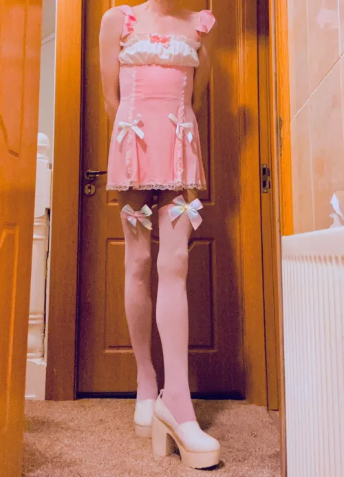 Prissy pink sissy 