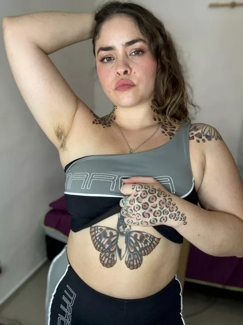 Real men know that the hairy ones are the smelliest [p]	