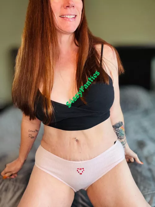 Santa's naughty elf is here to spice up your Christmas! Get ready for some holiday fun with my panties. 2 days wear and a free 2 min panty show off video. $40 [selling][usa]