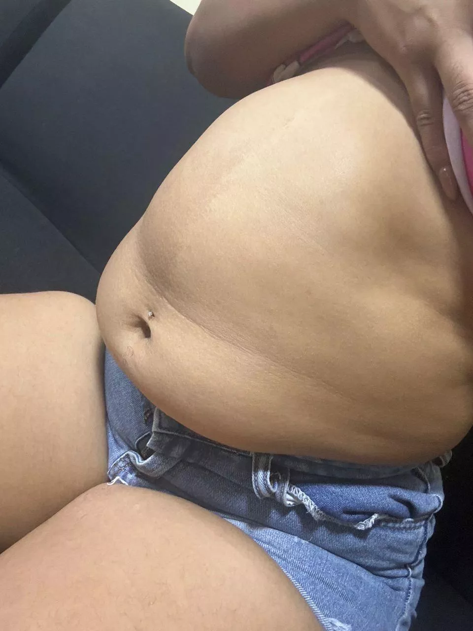 So I'm pretty sure my belly has doubled in size since this time last year... what a Christmas miracle (ﾉ◕ヮ◕)ﾉ*:･ﾟ✧.