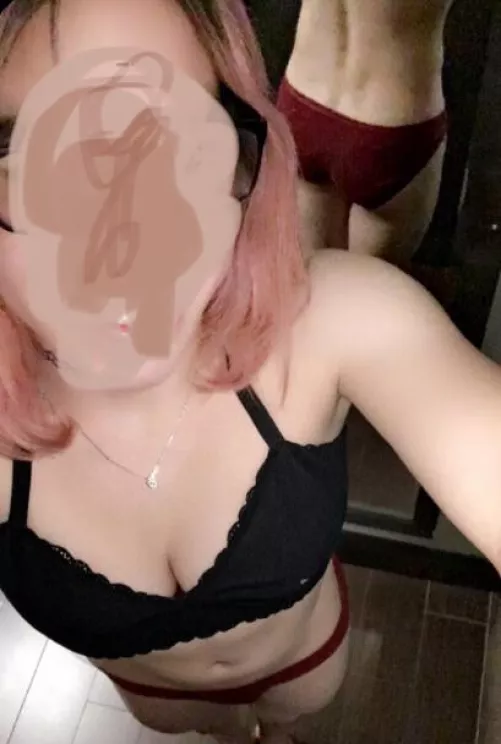 TF [24] looking 4 MF couple / F / TF