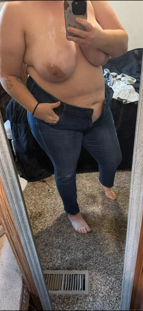 Topless slut in jeans (STL) 
