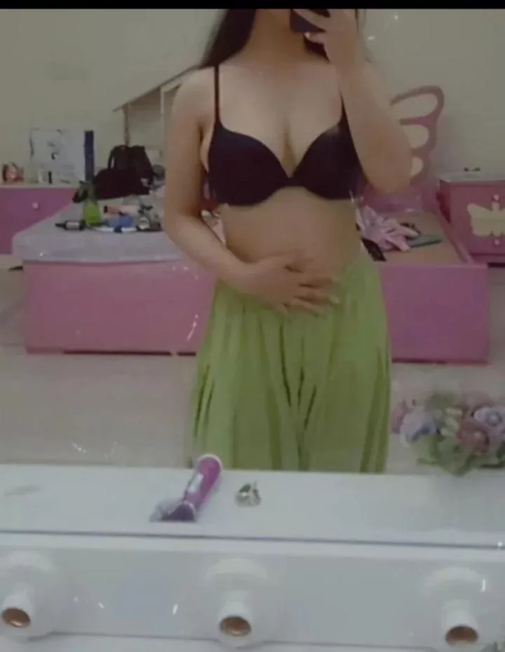 Undress me, paid vcs only [f]