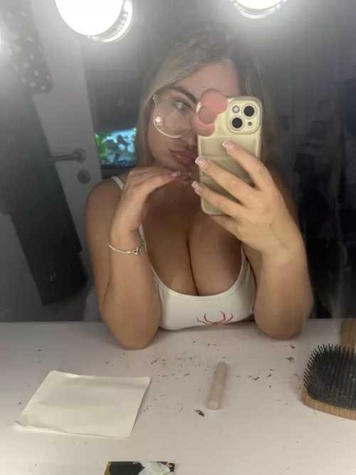 W20 wer ist wach und Horny?🤤💞💦