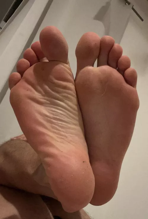 Wanna suck on my soles?
