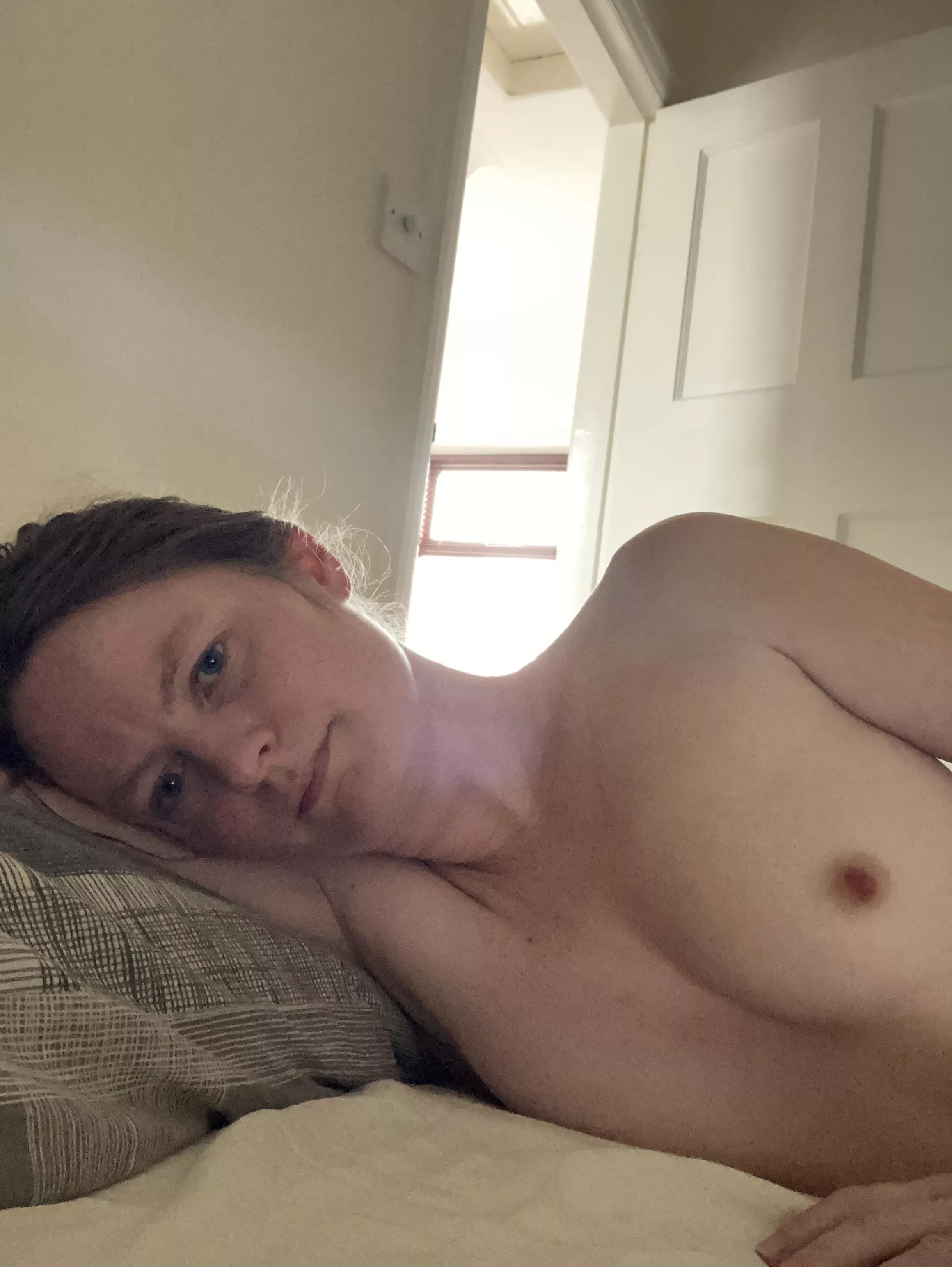 Weekends are for lazy bed days 