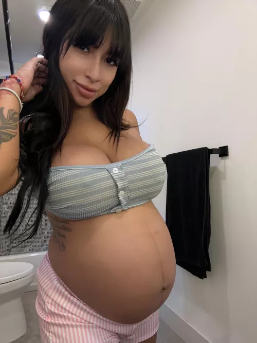 what would you do if a bull is soaping my whole preggo body up under the shower? 