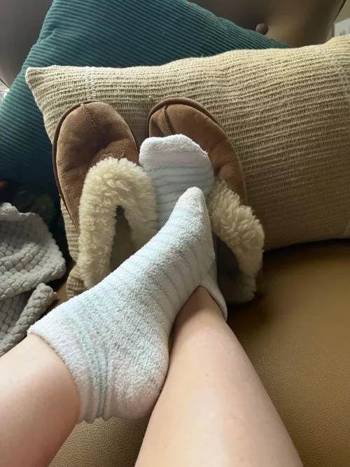 Which would keep me warmer? These Uggs or your mouth