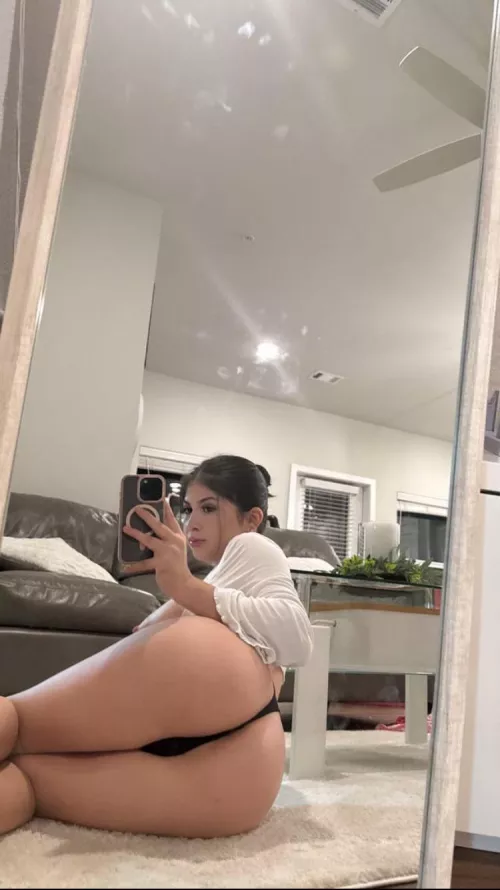 Who wants to come see me tonight 😩 Guyanese Toronto 24(F)