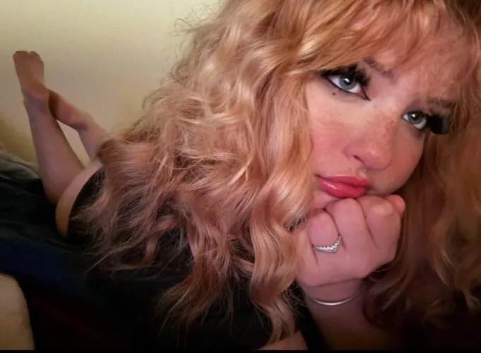 Who Wants To Lick Daddy’s Toes😊 Good subs First