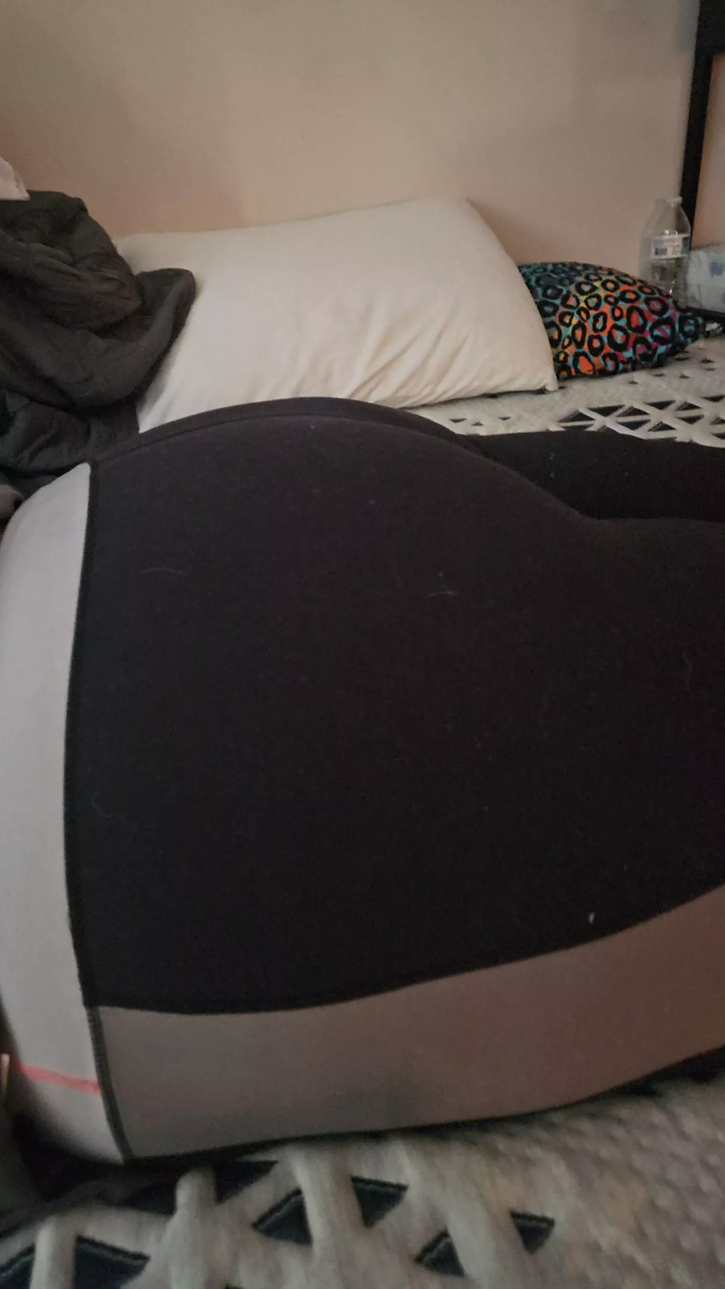 Wife and hubby here anyone from illinios want to chat