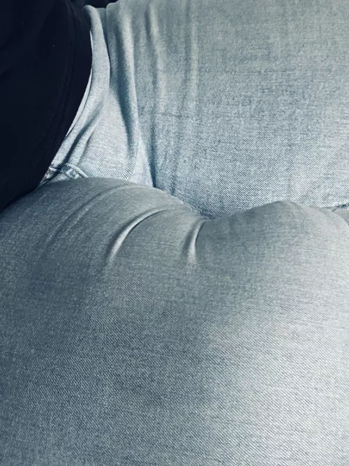 Wife’s chubby pussy and thighs in jeans