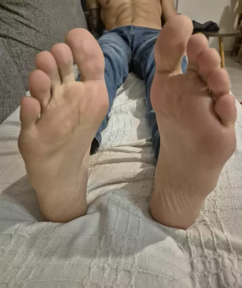 Would you lick or suck my sweaty feet after gym