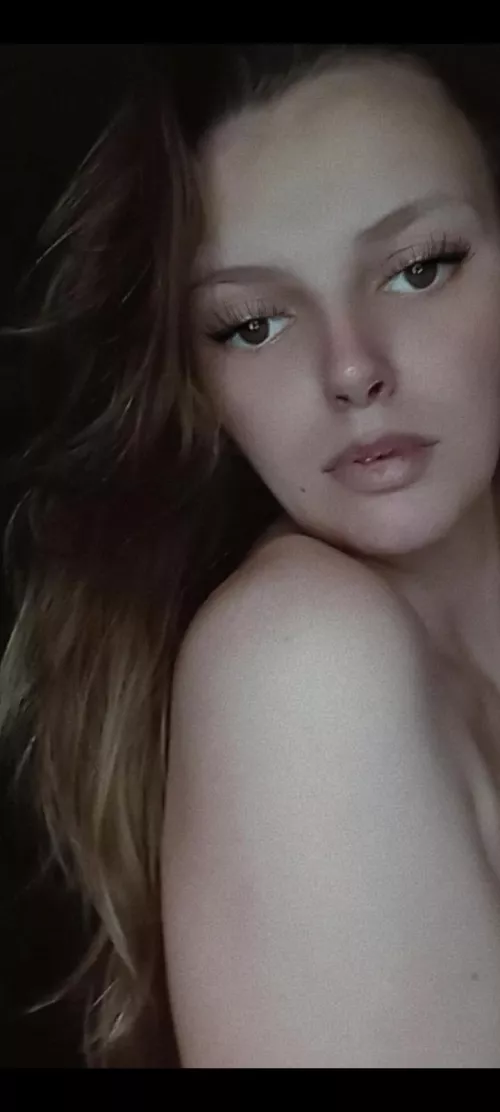 You want to be a submissive little mutt? I'm a southern seductress who wants to play with a new style boy 