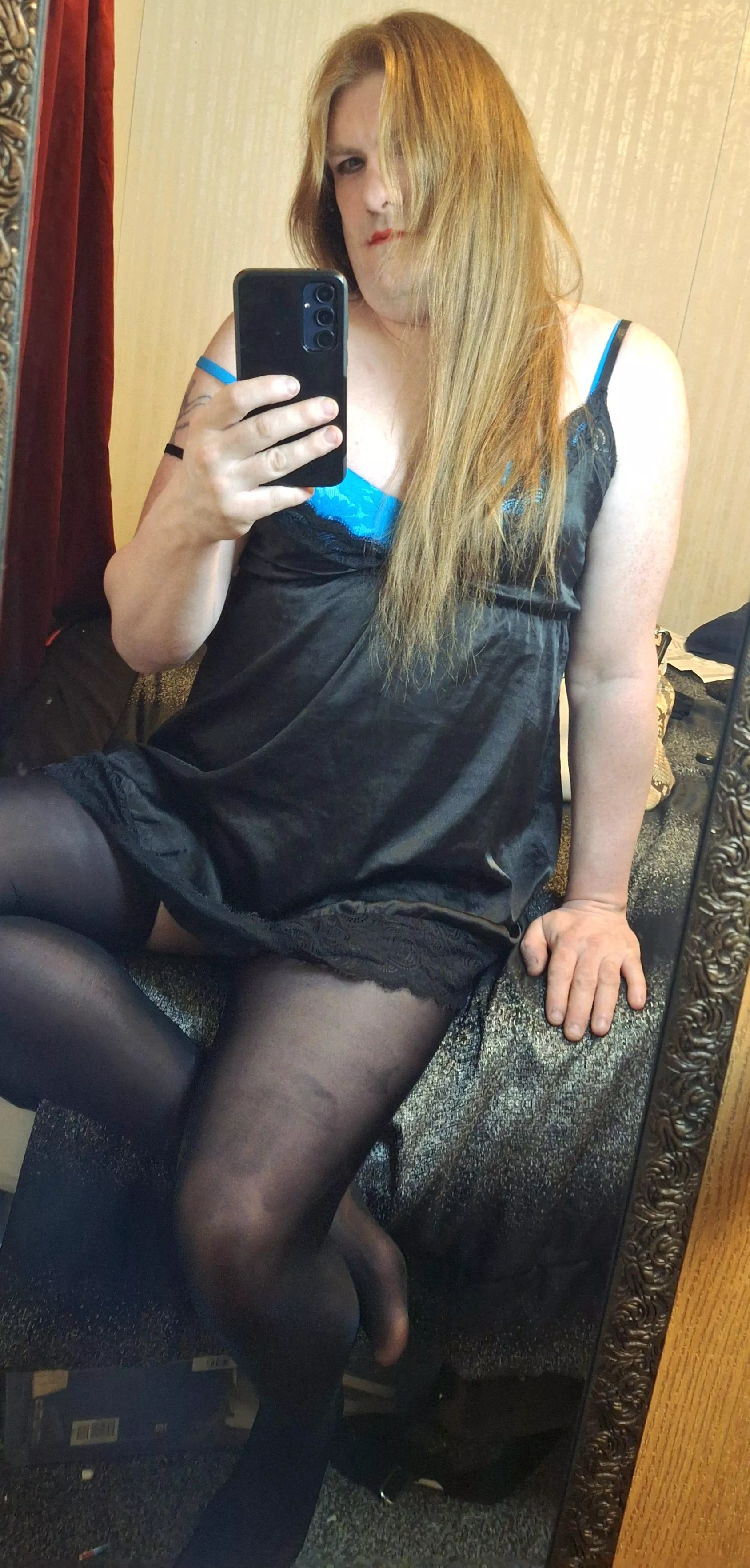 38 [s4s] #Marlboro - cd/sissy looking for pantyhose/nylon play. 