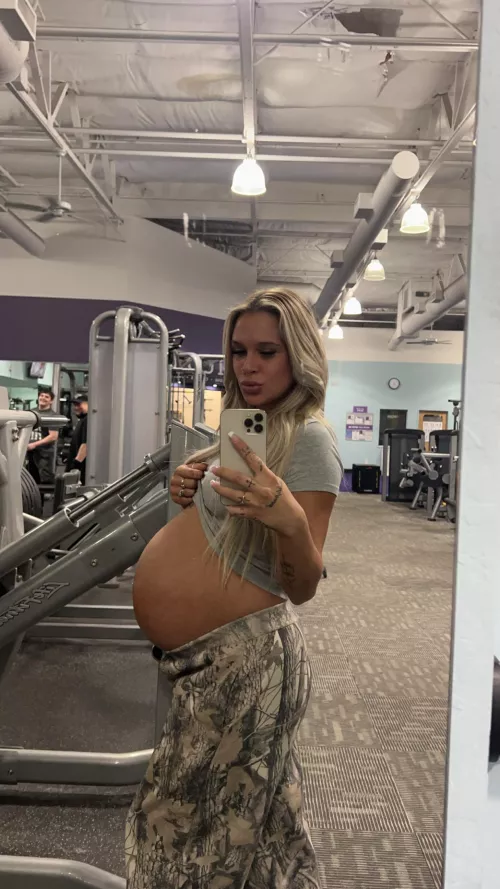 38 weeks at the gym 