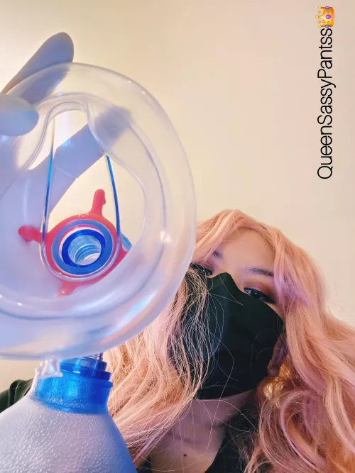 Ahhh Ur going to feel a little sleepy.. Just relax and don't fight it 