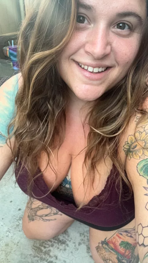 Does my plus size body covered in tattoos turn you on ?