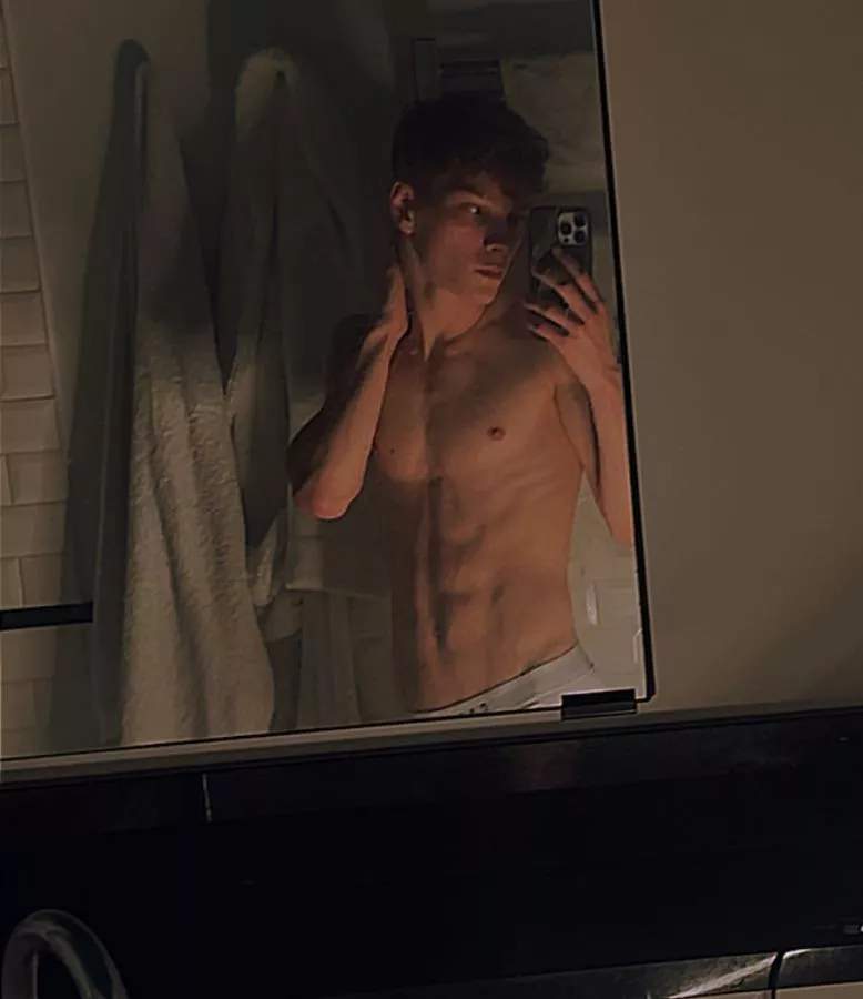 Horny as fuck tonight x 