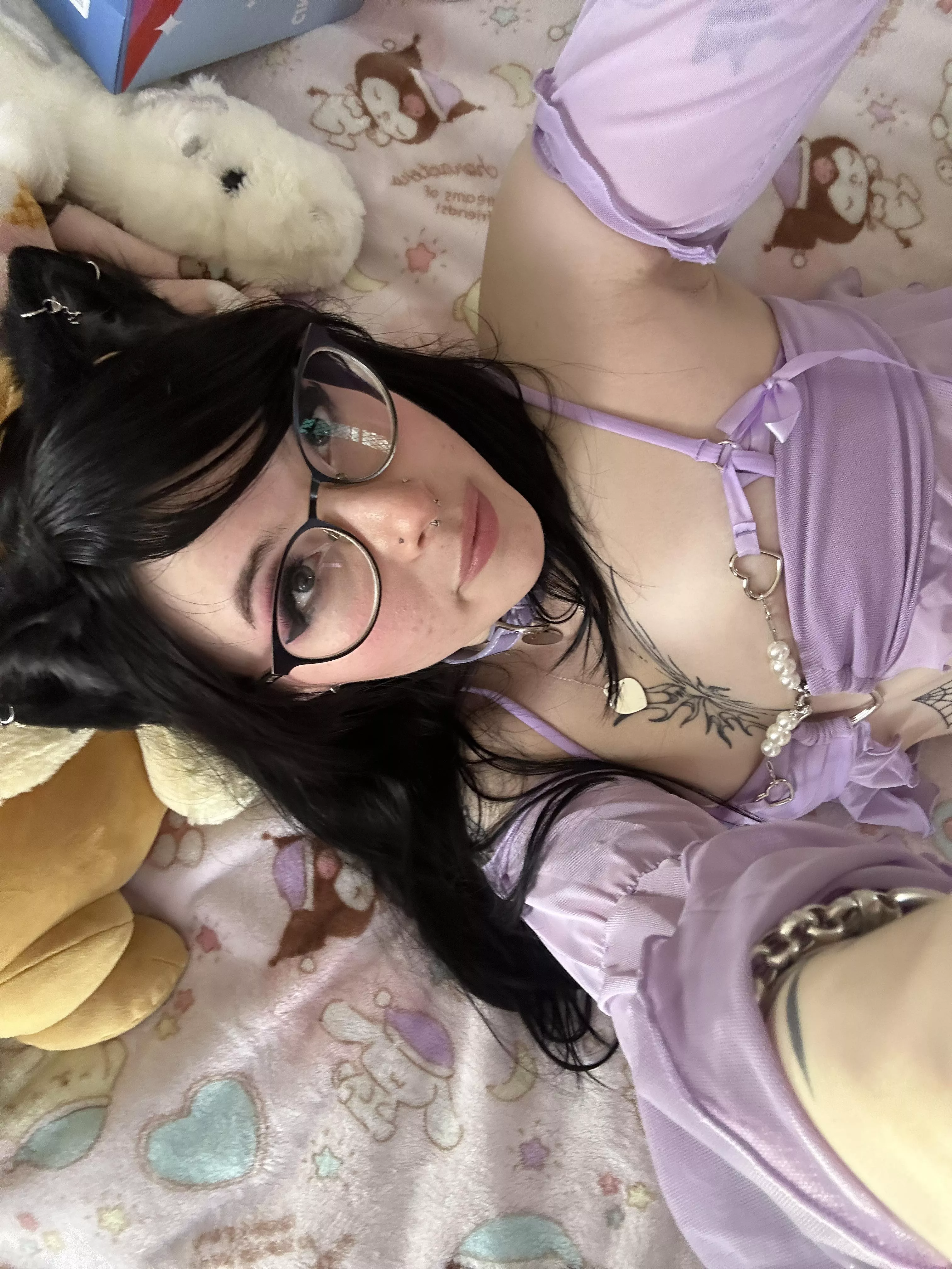 Imagine me like this underneath you 