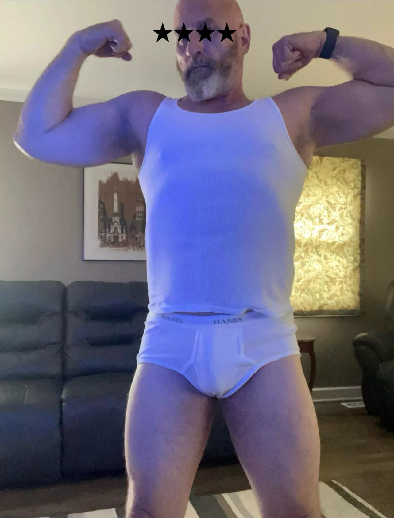 It’s a Hanes day for me to start the week 