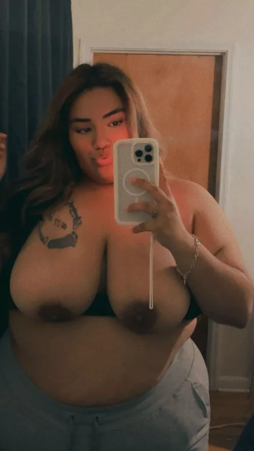 Miss me ? Just thought I’d post something for y’all to see nothing else 😘😉