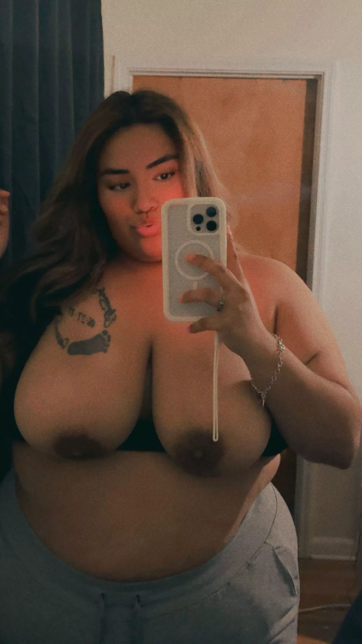 Miss me ? Just thought I’d post something for y’all to see nothing else 😘😉