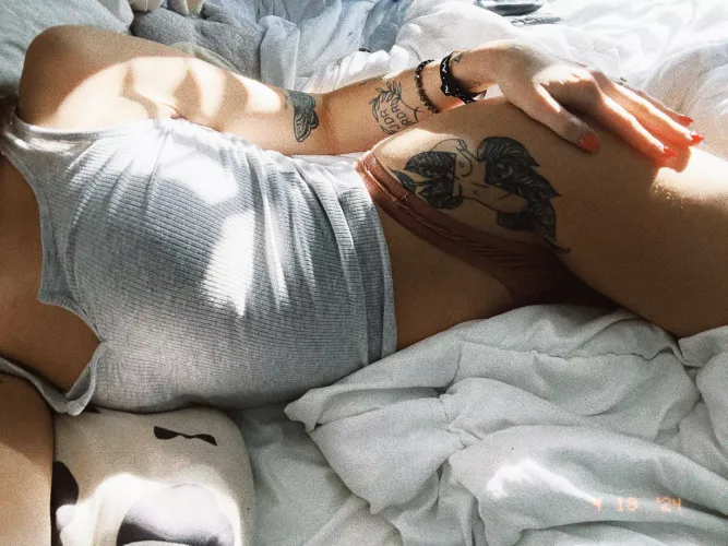 Need someone as horny as me to come chat on OF pls🙈