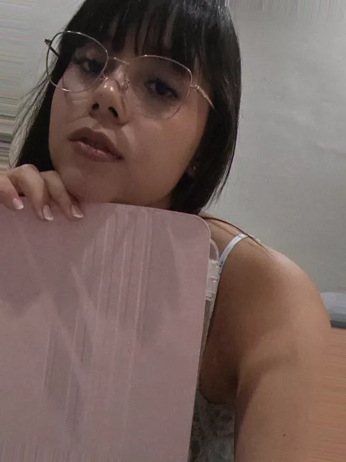 Open to a discreet fling, no secrets spilled, just keeping it playful. 19F