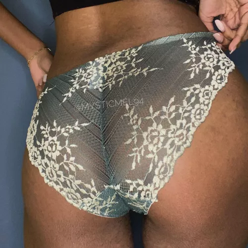 [selling] [Bisexual] wearing this sexy pair today! get them while they're hot and creamy [pty]💦👅🔥