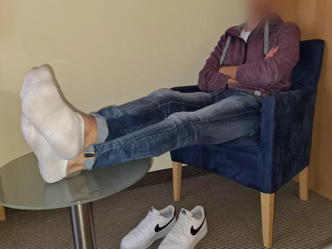 Sniff my smelly socks! 🫵🏼