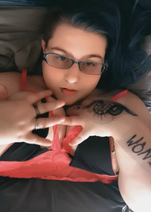 Tell me how pretty I am 